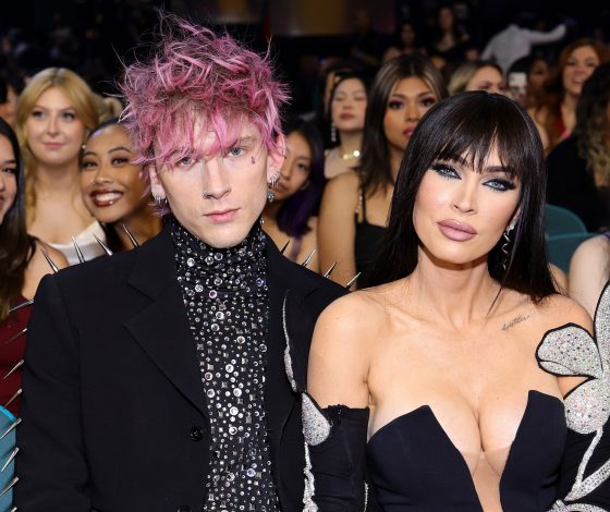 Меган Фокс в прозрачном топе и мини-юбке на прогулке с Machine Gun Kelly