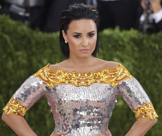 Деми Ловато впервые откровенно рассказала о зависимости: все началось из-за автомобильной аварии