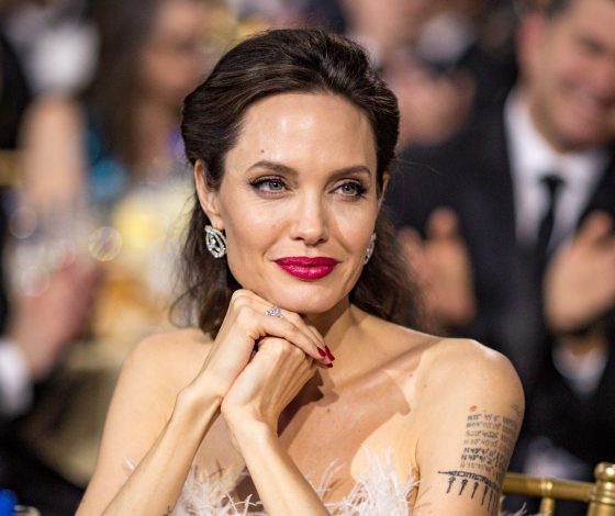 Назад в прошлое: Анджелина Джоли перекрасилась в блондинку