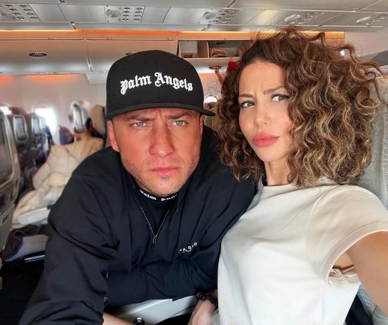 «Вы точно рожали?»: Зепюр Брутян показала стройную фигуру через две недели после родов