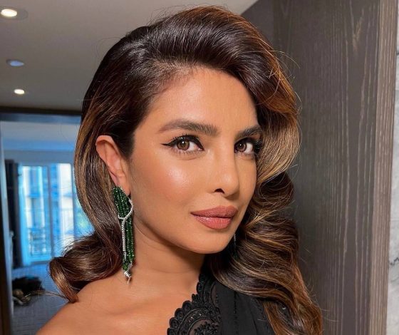 «Я была очень эмоциональной»: Приянка Чопра рассказала о визите в Индию