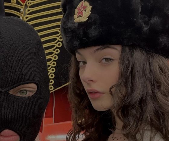 Видео дня: дочь Моники Беллуччи и Венсана Касселя разговаривает на русском языке