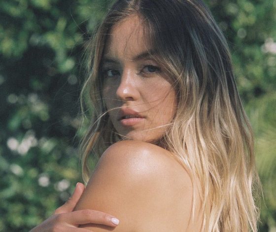 «У меня с этим нет никаких проблем»: Сидни Суини утверждает, что продолжит сниматься в постельных сценах после обвинений поклонников