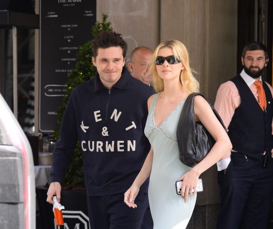 Жена Бруклина Бекхэма Никола Пельтц повторила образ своей свекрови Виктории