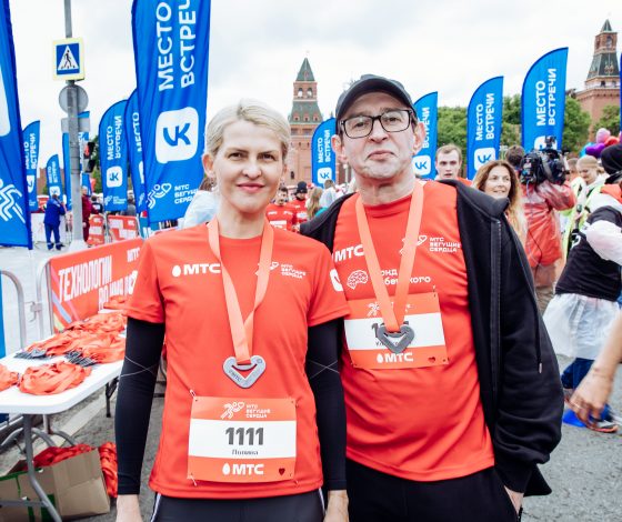 Камила Валиева, Константин Хабенский, Юлия Барановская и другие на благотворительном забеге МТС Бегущие сердца