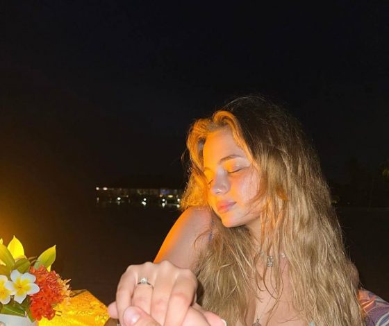 Официально: Валя Карнавал выходит замуж за Сашу Стоуна