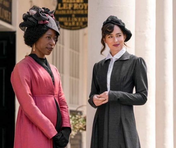 Любителям фильма «Гордость и предубеждение» посвящается: появились первые кадры новой картины с Дакотой Джонсон