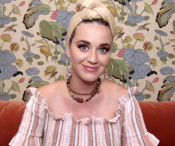 Что носить этим летом? Кэтти Перри в белом льняном платье