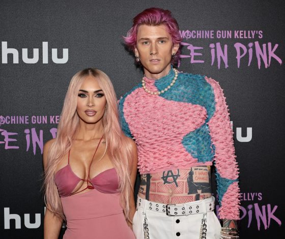 Меган Фокс и Machine Gun Kelly опровергли слухи о своей тайной свадьбе