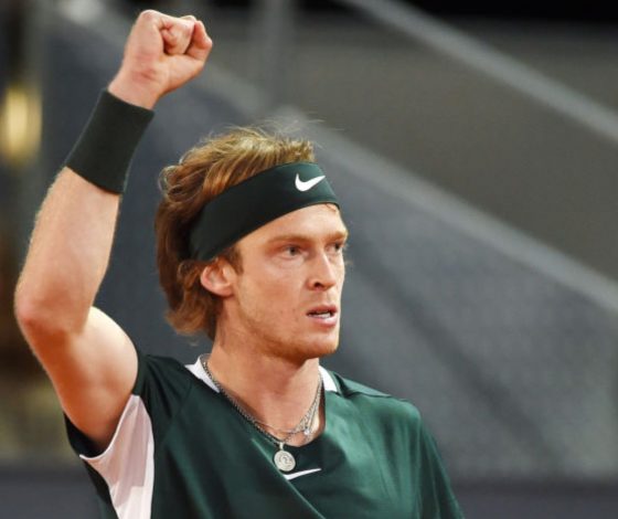 Не только Даниил Медведев: самые красивые и успешные теннисисты мира