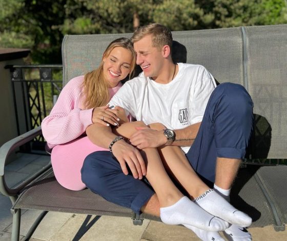 Валя Карнавал спровоцировала слухи о расставании с Сашей Стоуном