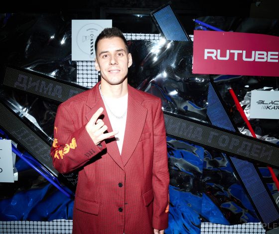 Скейтпарк и картинг на плоту, кулачные бои в телефонной будке и выступление солистки группы «Ранетки»: чем запомнился день рождения Димы Гордея