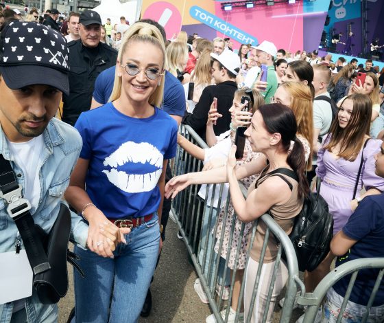 Ольга Бузова, Тима Акимов, Bittuev и другие на фестивале «Блогеры России» в Москве