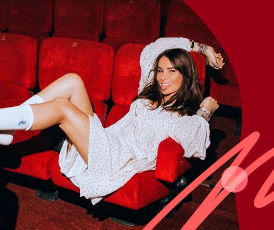 «В моей жизни были отношения, где я выступала мамочкой»: Айза-Лилуна Ай о попытках исправить мужчин в своей рубрике «Поболтаем?»