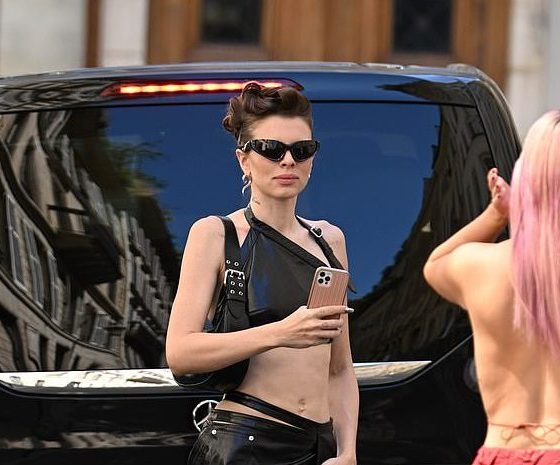 Подражать сложно, повторить невозможно: Джулия Фокс на Неделе высокой моды в Париже