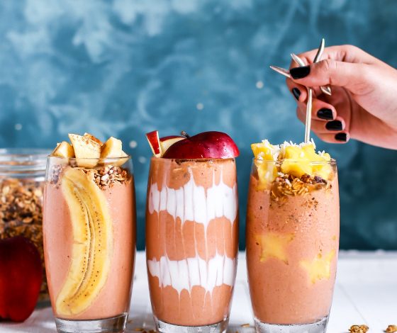 Фруктовый рай: рецепты летних смузи от шеф-повара