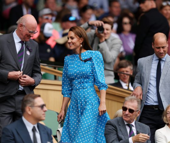 Выбор герцогини: Кейт Миддлтон в романтичном платье и туфлях на высоком каблуке