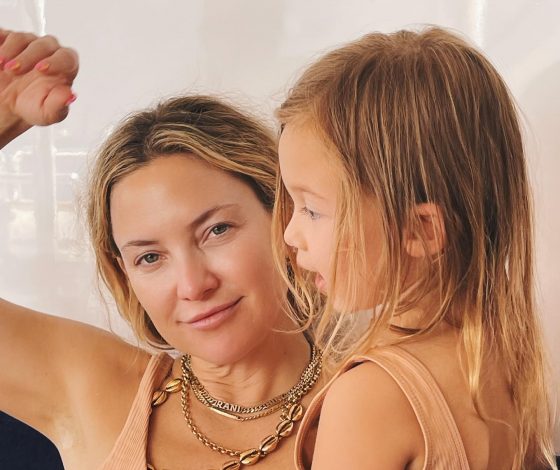 Копия мамы: Кейт Хадсон удивила поклонников фотографиями с подросшей дочерью