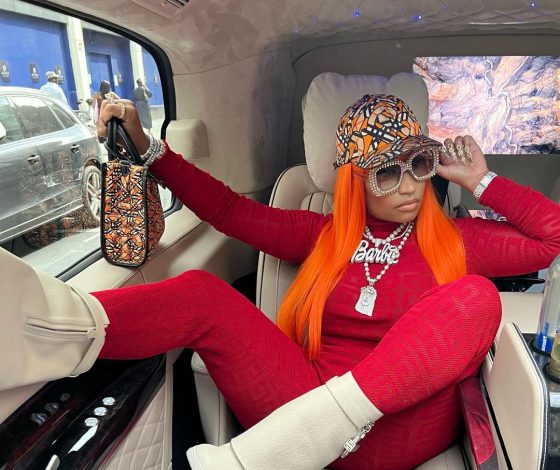 Полиция спасла Ники Минаж от обезумевших фанатов