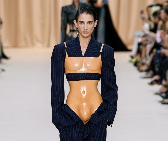 Каблуки с духами плюс пиджаки для бедер: показ Jean Paul Gaultier снова произвел wow-эффект