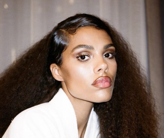 Повторимый оригинал: Тина Кунаки в том самом платье Мерилин Монро версии 2.0