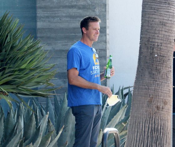 Жизнь с чистого листа: Арми Хаммер вернулся со своей бывшей женой в Лос-Анджелес