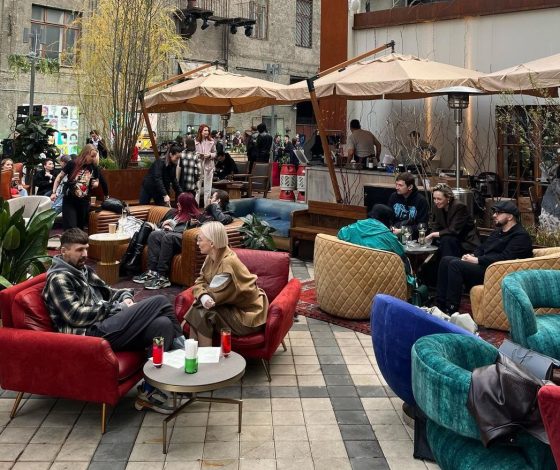 7 лучших баров для летних тусовок