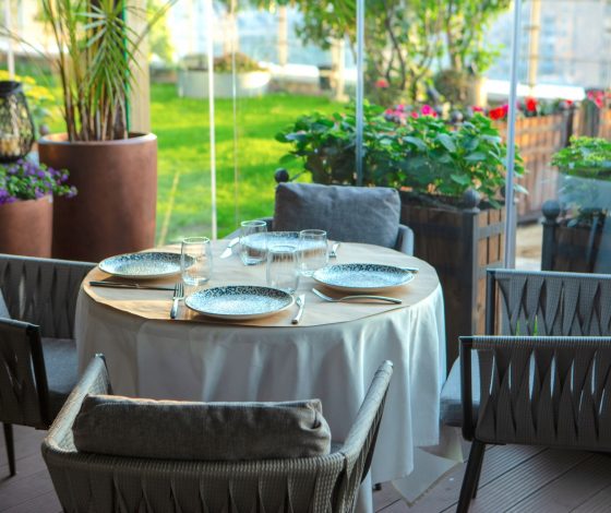 Планы на выходные 23-24 июля: ужин с главным турецким актером, концерт Сироткина и вечеринка в Blanc