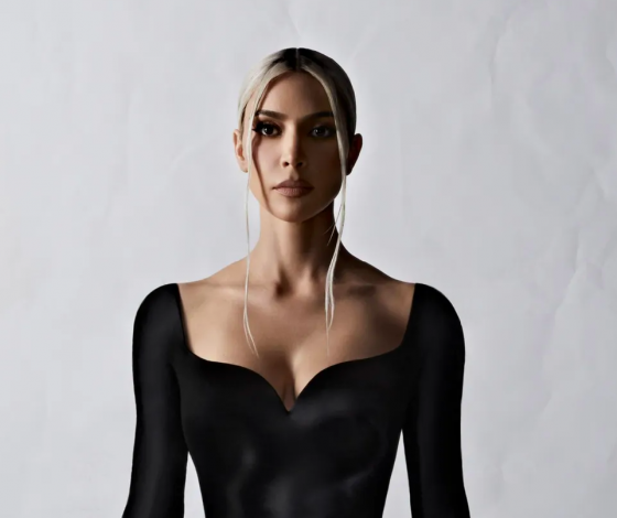 Лучшие бьюти-образы с Недели высокой моды в Париже: глиттер, черные стразы и новый вид смоки