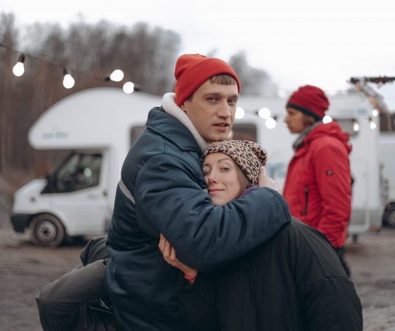 «Мокьюментари»: комедия с Юлией Волковой и Михаилом Тройником о закулисной жизни актеров