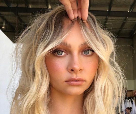 Этот простой лайфхак поможет добавить волосам прикорневой объем