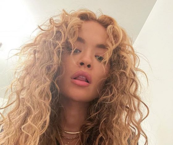 Рита Ора воплощает свои самые смелые идеи в новом образе