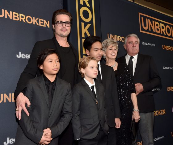 Дочь Брэда Питта наняла адвоката, чтобы отказаться от фамилии отца