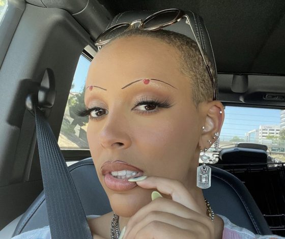 Попалась: из-за чего Doja Cat могут больше не пустить на Met Gala?