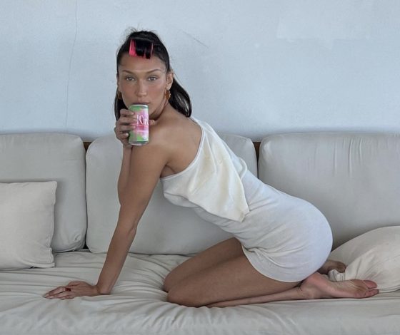 Как дать вторую жизнь платью одним движением руки? Белле Хадид все по плечу