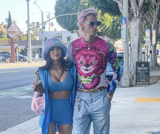 От плюшевой панамки до лонгслива с мультяшным мишкой: самый милый выход Меган Фокс и Machine Gun Kelly