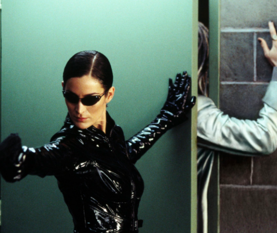 Нет, это не сон: где купить черный плащ как у Тринити в «Матрице»