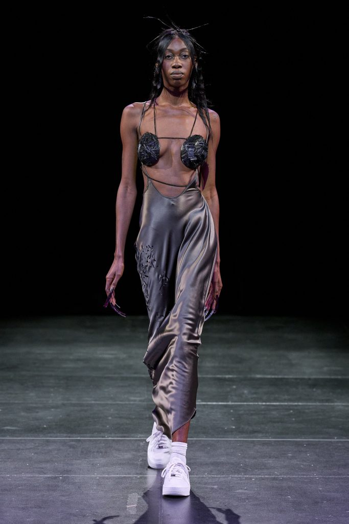 Eckhaus latta скандальная реклама. Мода одежда. Мода 2023.