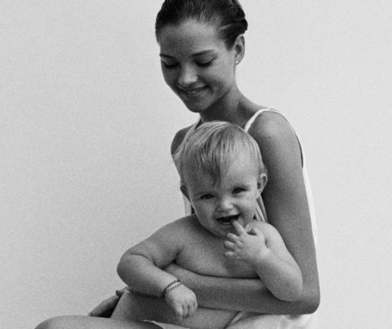 Алеся Кафельникова поделилась трогательным снимком со своей дочерью