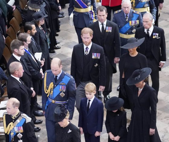 Принцесса Шарлотта напомнила старшему брату о протоколе во время похорон Елизаветы II