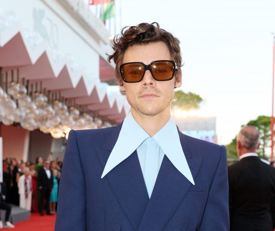 У Гарри Стайлса проблемы со здоровьем: певец впервые перенес свои концерты