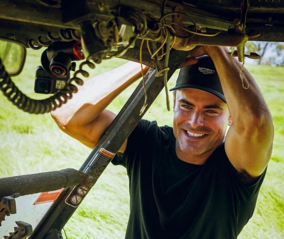 Вспомнить все: как Зак Эфрон изменился до неузнаваемости с помощью пластических операций