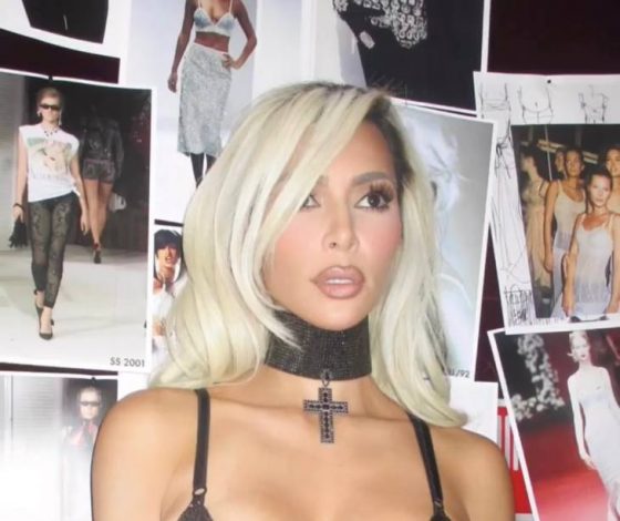 Ким Кардашьян в ослепительном бюстье, кожаных штанах и чокере с крестом