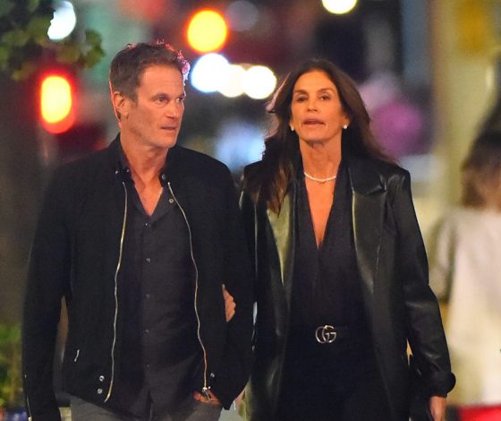 Как выглядеть просто и стильно? Показывает Синди Кроуфорд