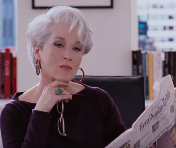 Миранда Пристли одобряет: Энн Хэтэуэй появилась в гипнотическом жакете