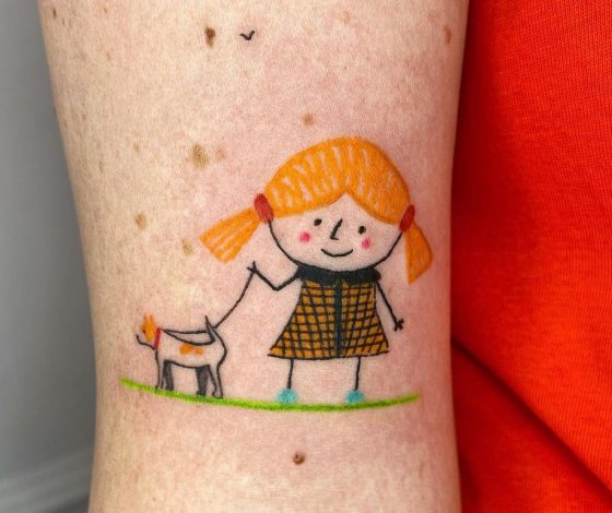 Татуировки в стиле детских рисунков — новый тренд, который поможет снова почувствовать себя ребенком