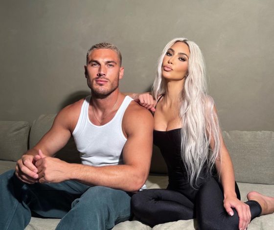 Как добиться лифтинга лица с помощью прически? 3 совета от стилиста по волосам Ким Кардашьян