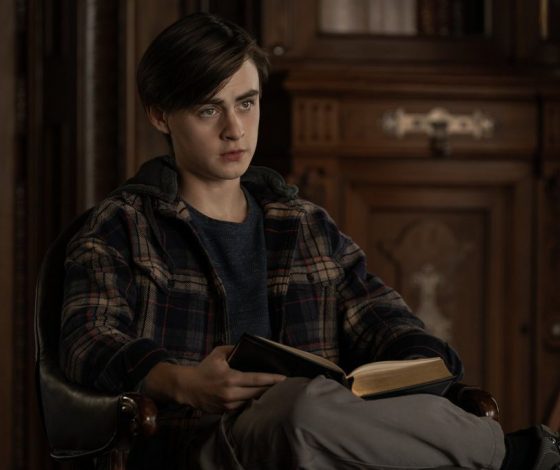 Что смотреть: покойный миллиардер убивает обидчиков школьника в криминальной драме «Телефон мистера Харригана»