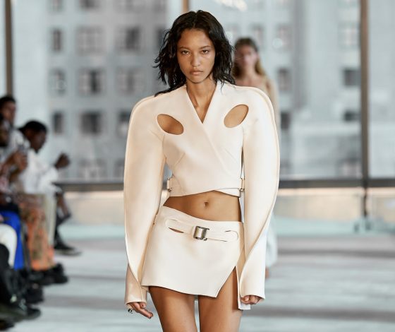 Кто стал самой востребованной моделью на Неделях моды? Спойлер: это не Белла Хадид