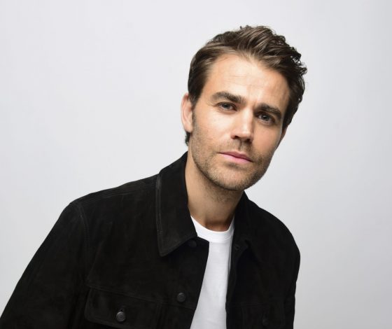 Звезда «Дневников вампира» Пол Уэсли замечен со своей девушкой на отдыхе